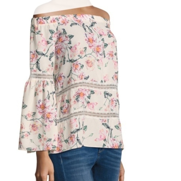 NWT Belle Sky Floral Off The Shoulder Blouse - Picture 2 of 7